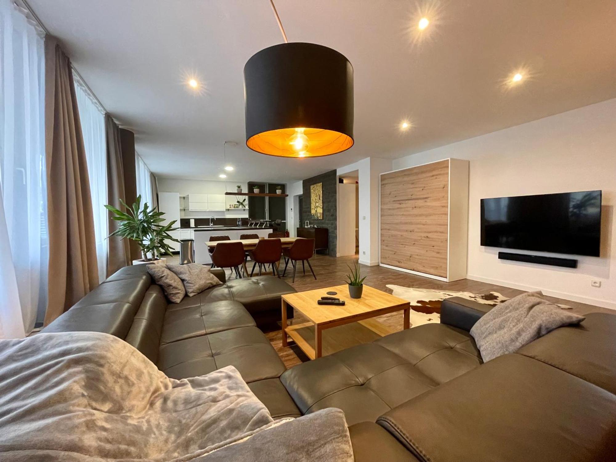 Waldstrassenviertel Loft Terrasse, Redbull Arena Apartment